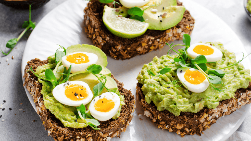 Avocado, quail eggs and bread toast 